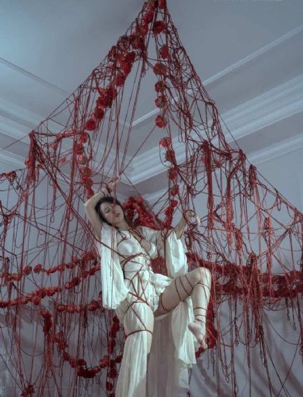 厕沟女厕精品撒尿_BD韩语完整视频观看